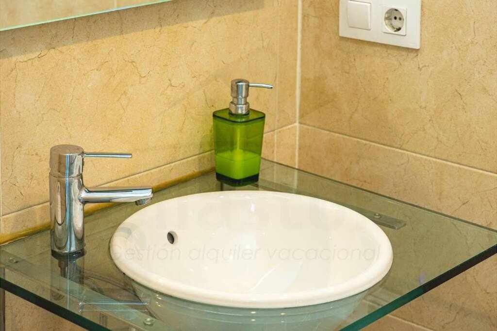Puerto 1Llanes Suites By Silastur Buitenkant foto