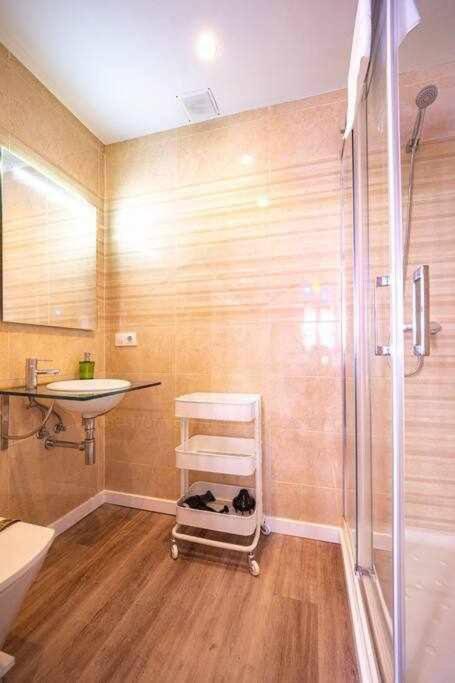 Puerto 1Llanes Suites By Silastur Buitenkant foto